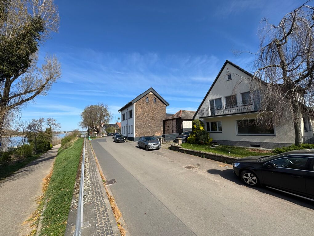 Straßenansicht