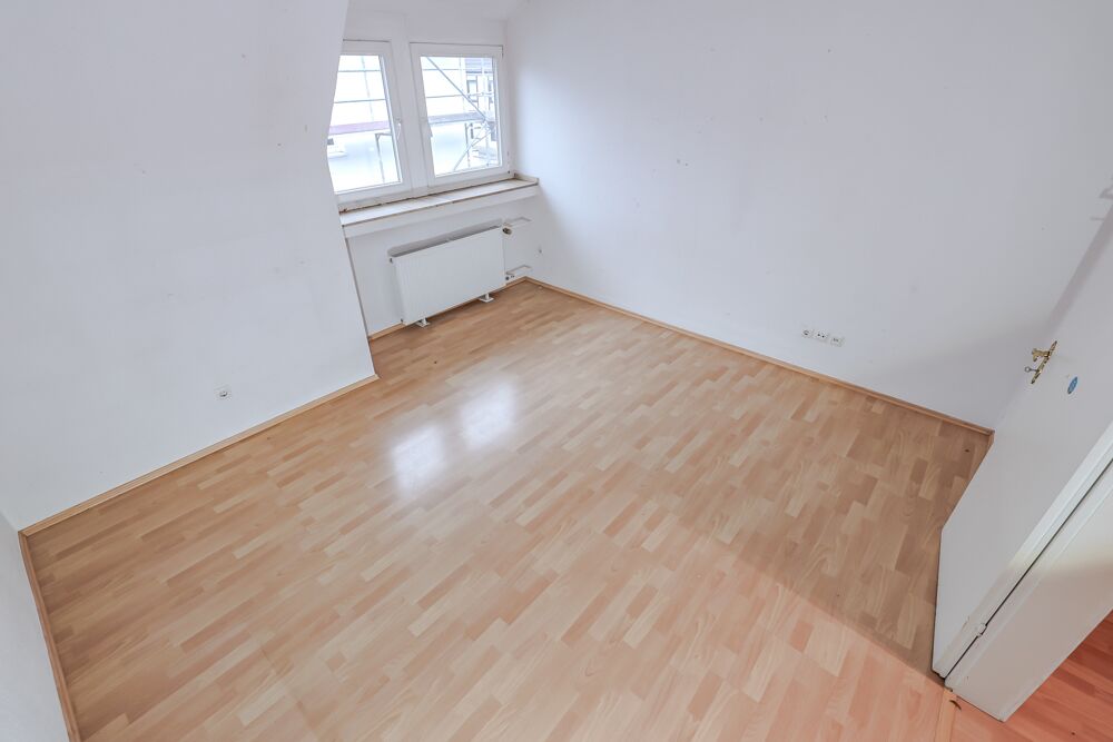 Zimmer 2 OG