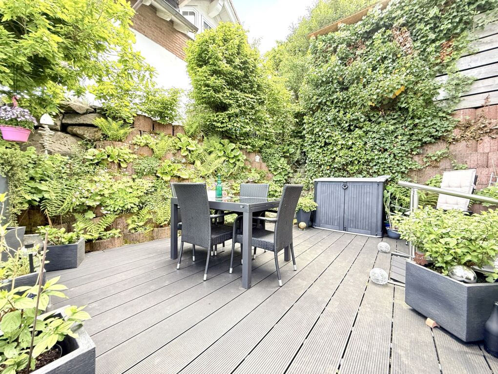 Terrasse EG