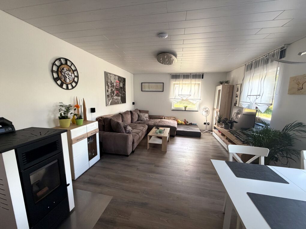 Wohnzimmer UG