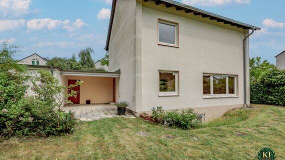 Gartenseitige Hausansicht