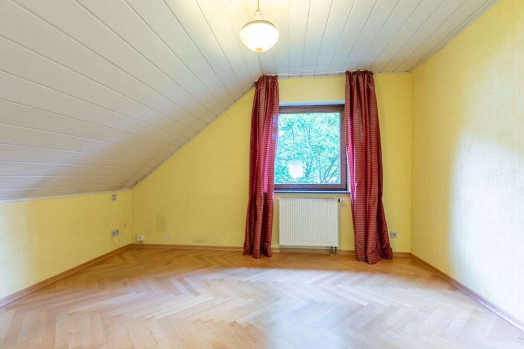 Schlafzimmer III