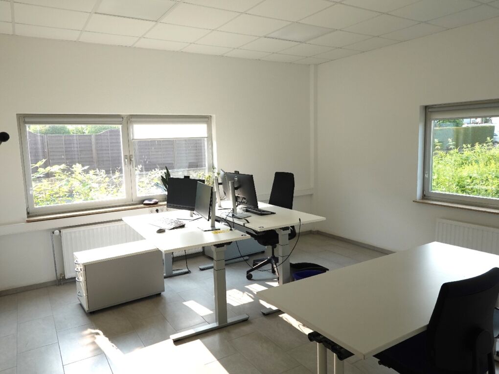 Büro 6