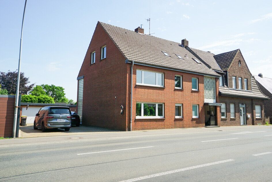 Kerken-Aldekerk: 3-Familienhaus