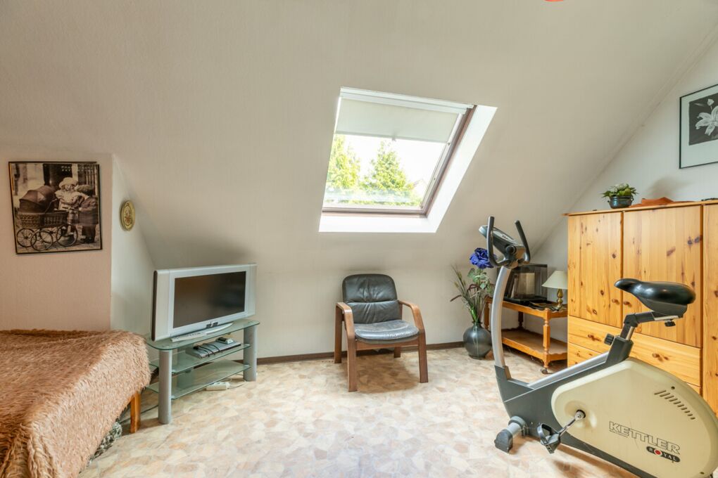 Schlafzimmer V