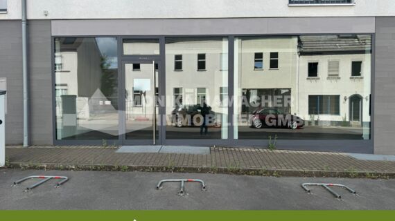 Außenansicht + Stellplätze
