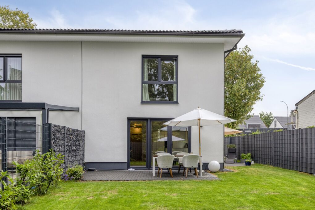 Haus und Garten in ruhiger Rücklage