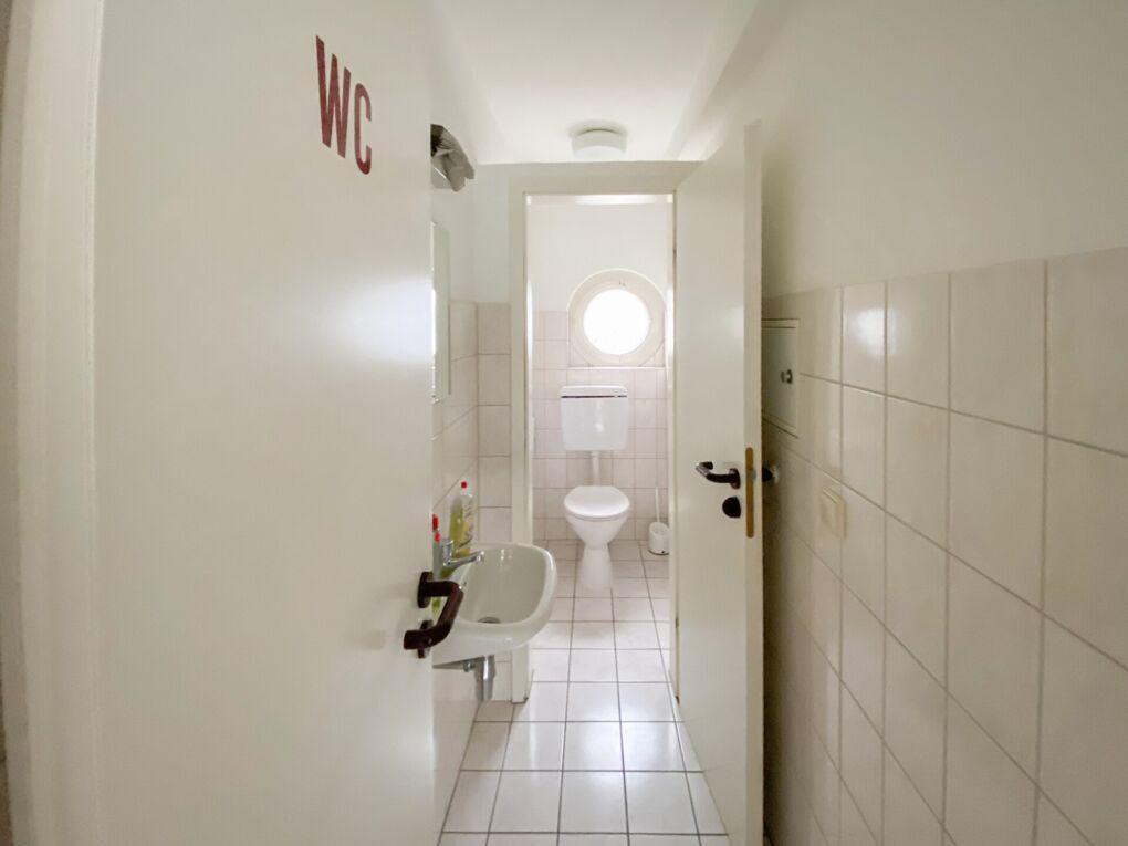 WC