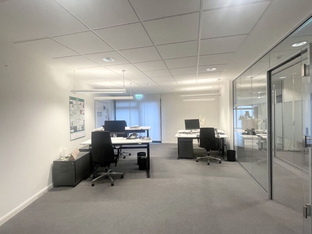 großes Büro