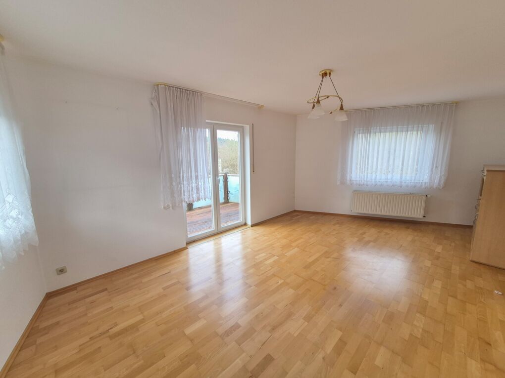 Zimmer mit Balkon