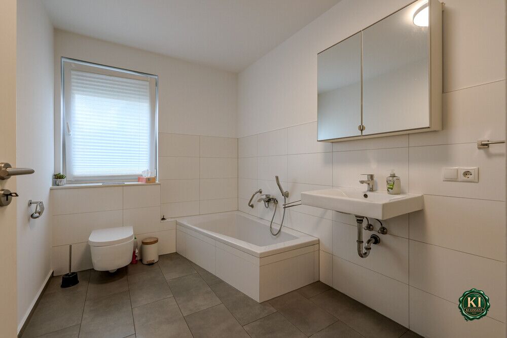 Bad Einliegerwohnung UG