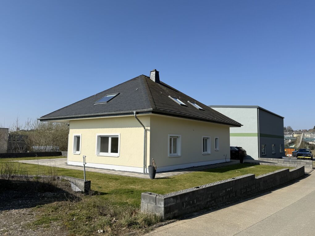 Straßenansicht