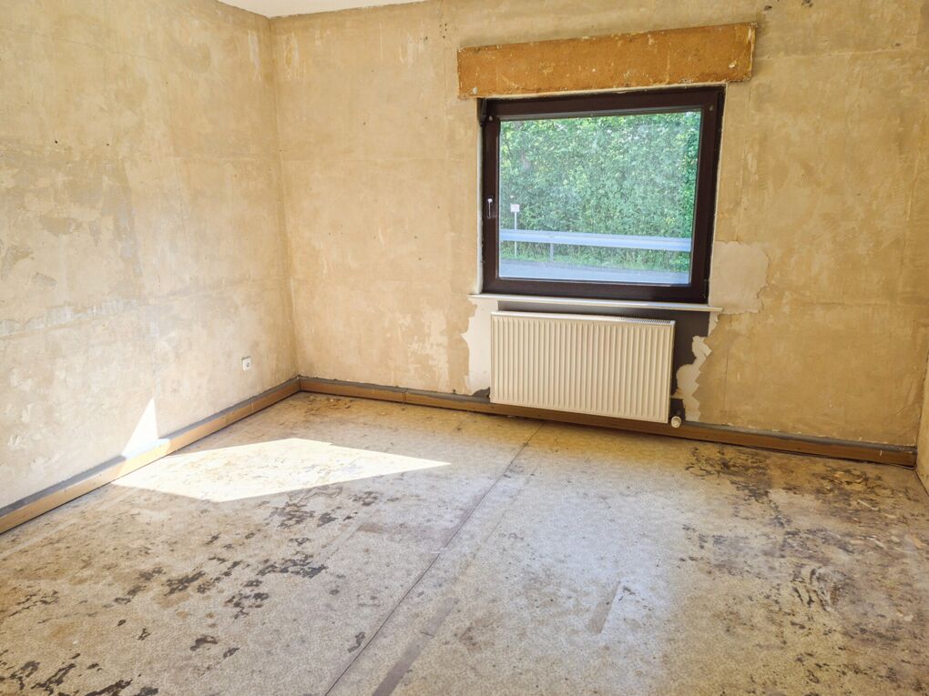 Zimmer - Wohnung links