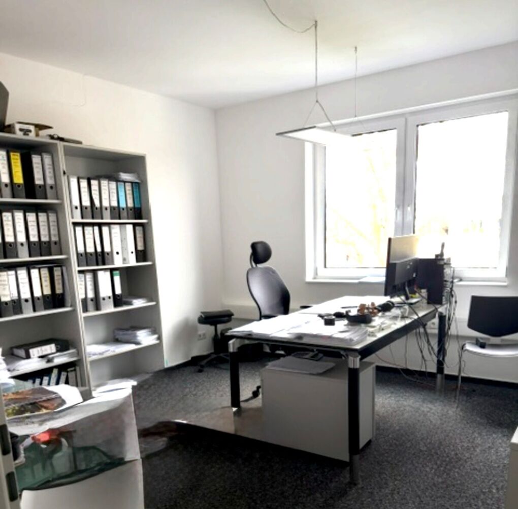 Büro 1