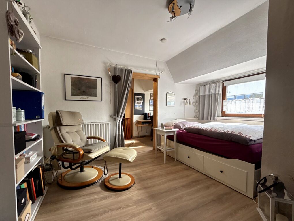 Schlafzimmer DG