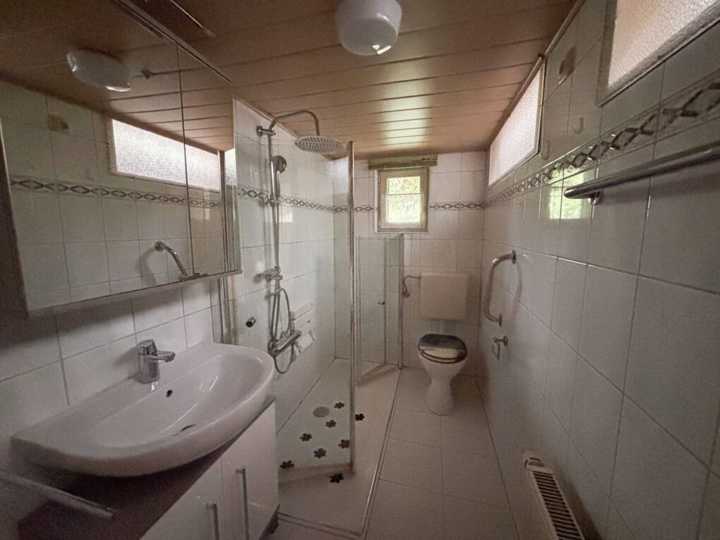 Badezimmer EG